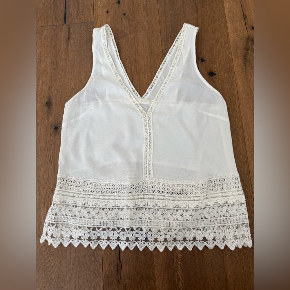 Lush White Lace Trim Sleeveless Top